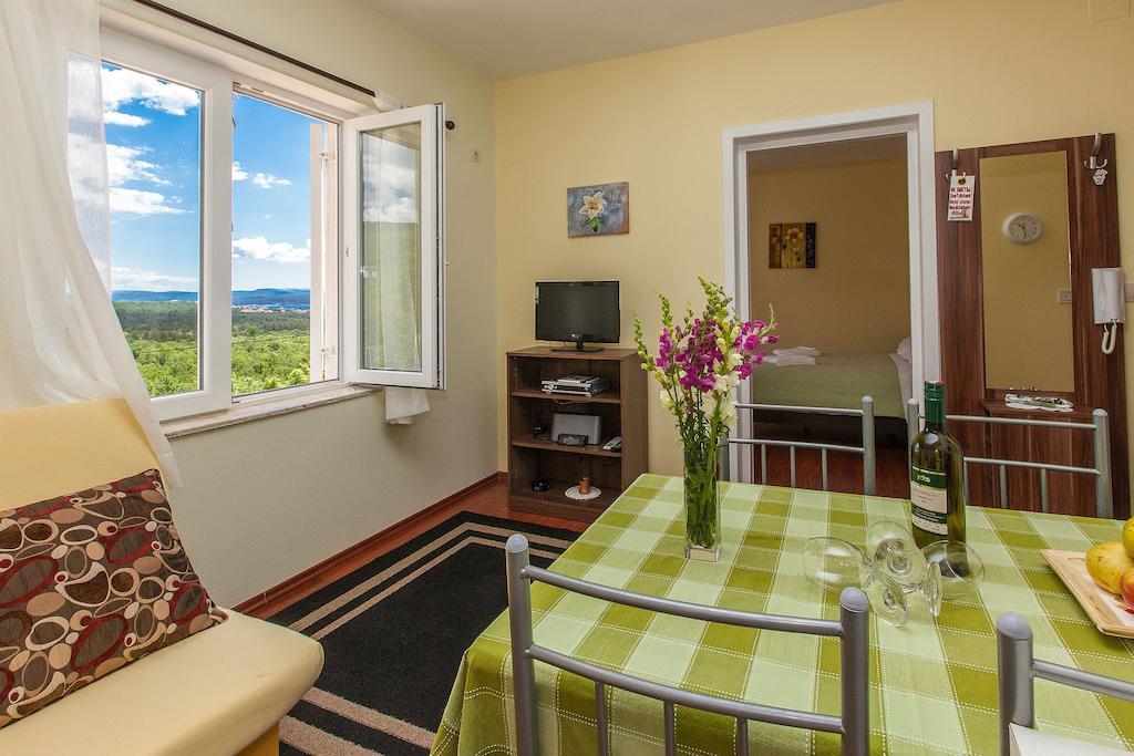 Apartments Villa Americana Jadranovo Room photo